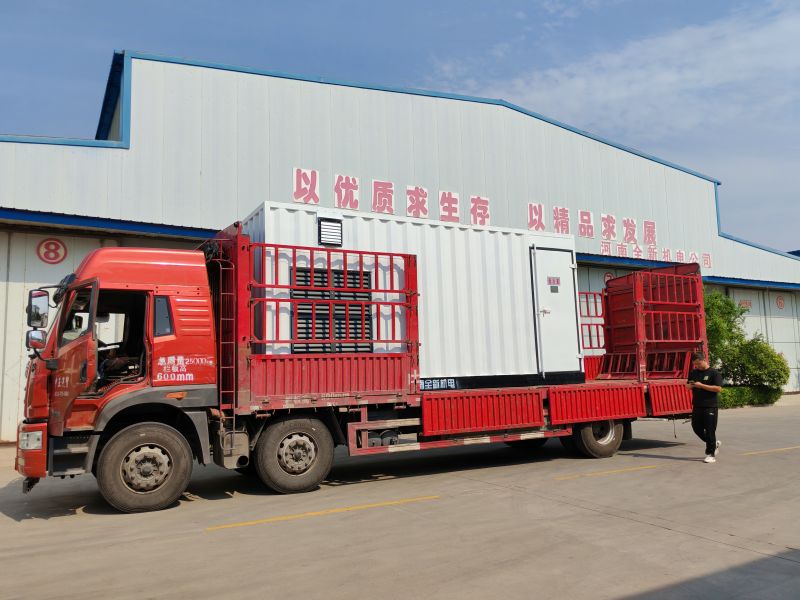 1600kva箱變配（pèi）630kw正壓防爆電機發貨鑽井隊